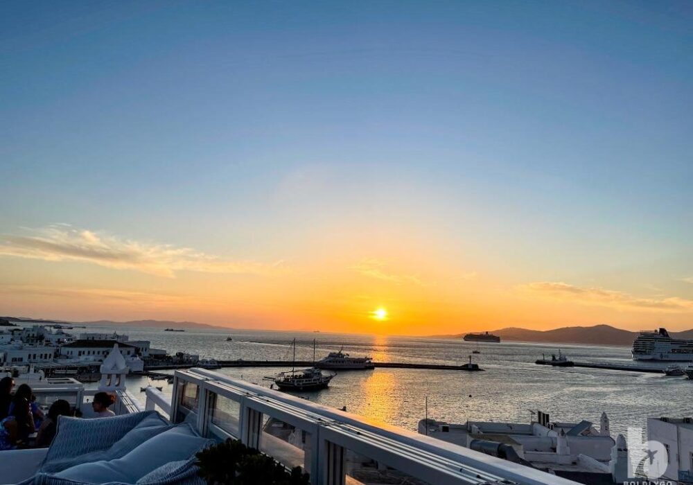 From Beachside Bliss to Rooftop Sunsets: Mykonos’ Vibrant Charms Unveiled