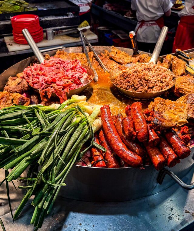 How to Eat Like a Local in Mexico City: Best Restaurants & Taco Tours
