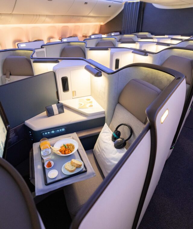 ✈️ Try Cathay Pacific’s New Aria Suites from Just 13K Points Each Way (Was $800+)